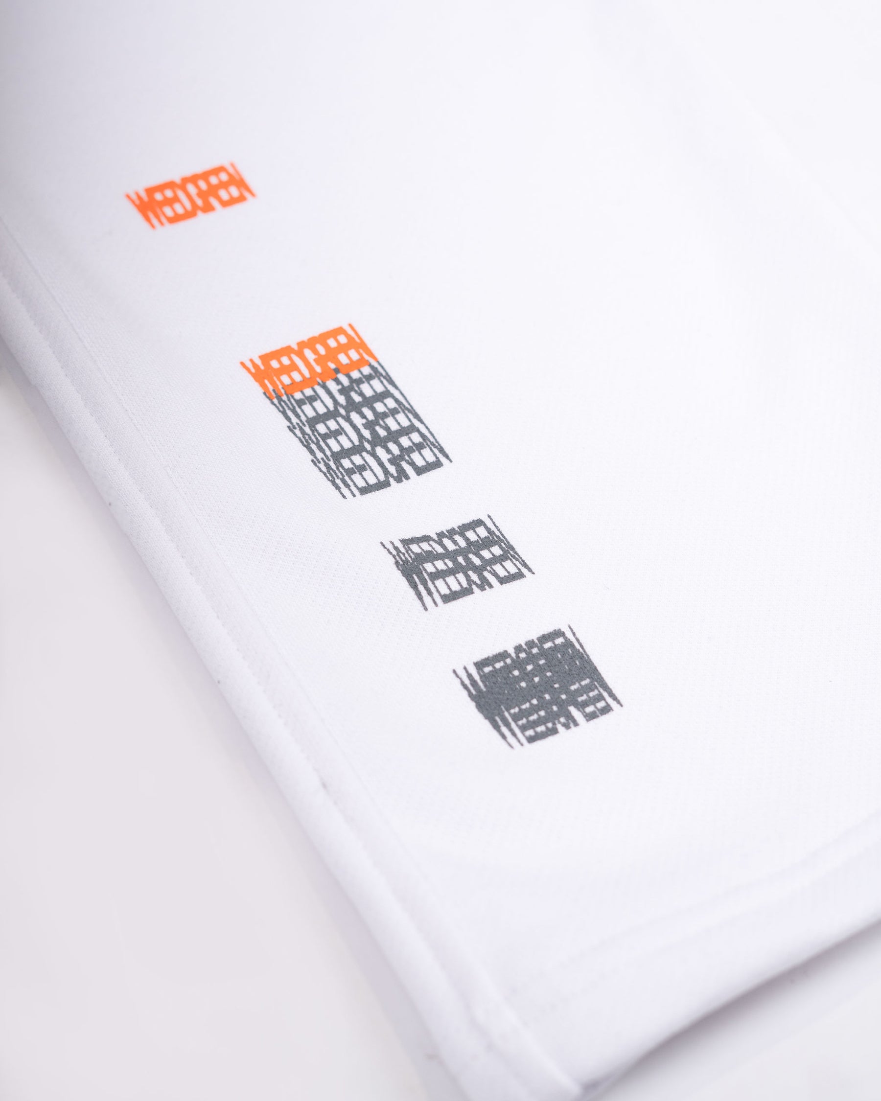 JOGGER RECTO PERSPECTIVA BLANCO