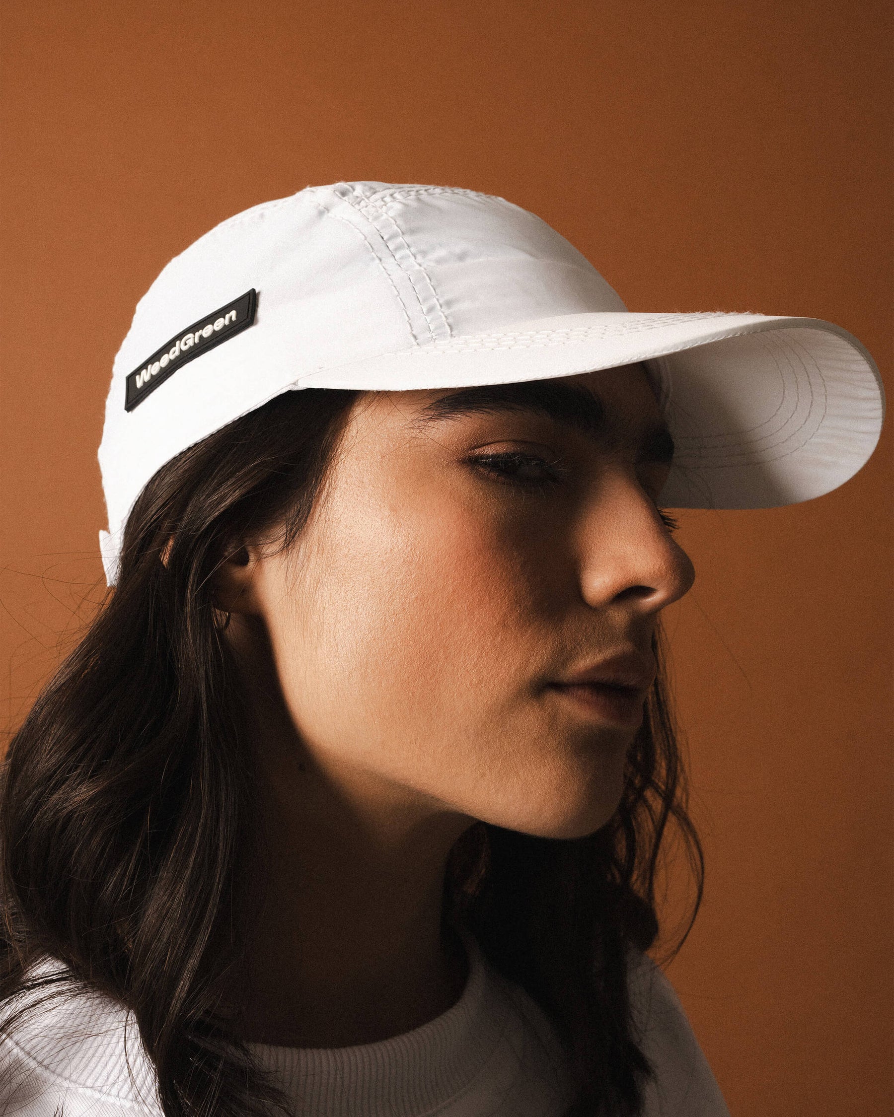 Gorra 5 paneles lateral blanco