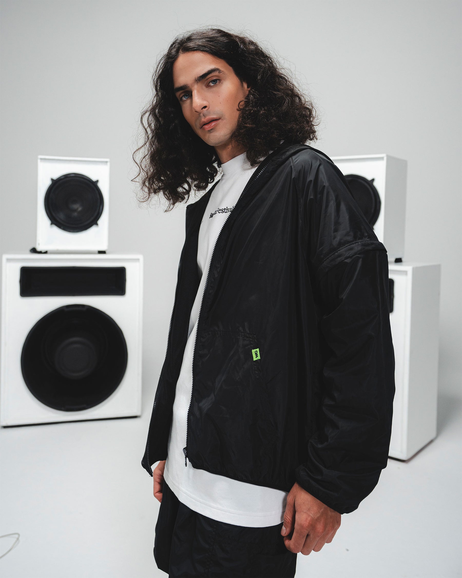 CHAQUETA TECH NEGRO