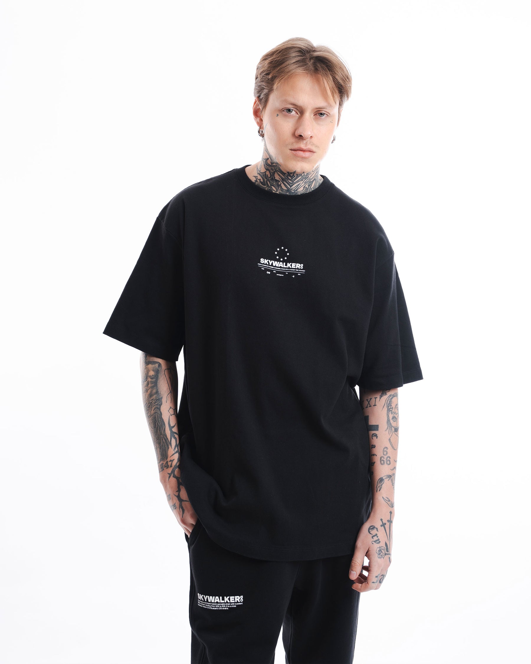 CAMISETA OVERSIZE LUNAR WALKER NEGRO