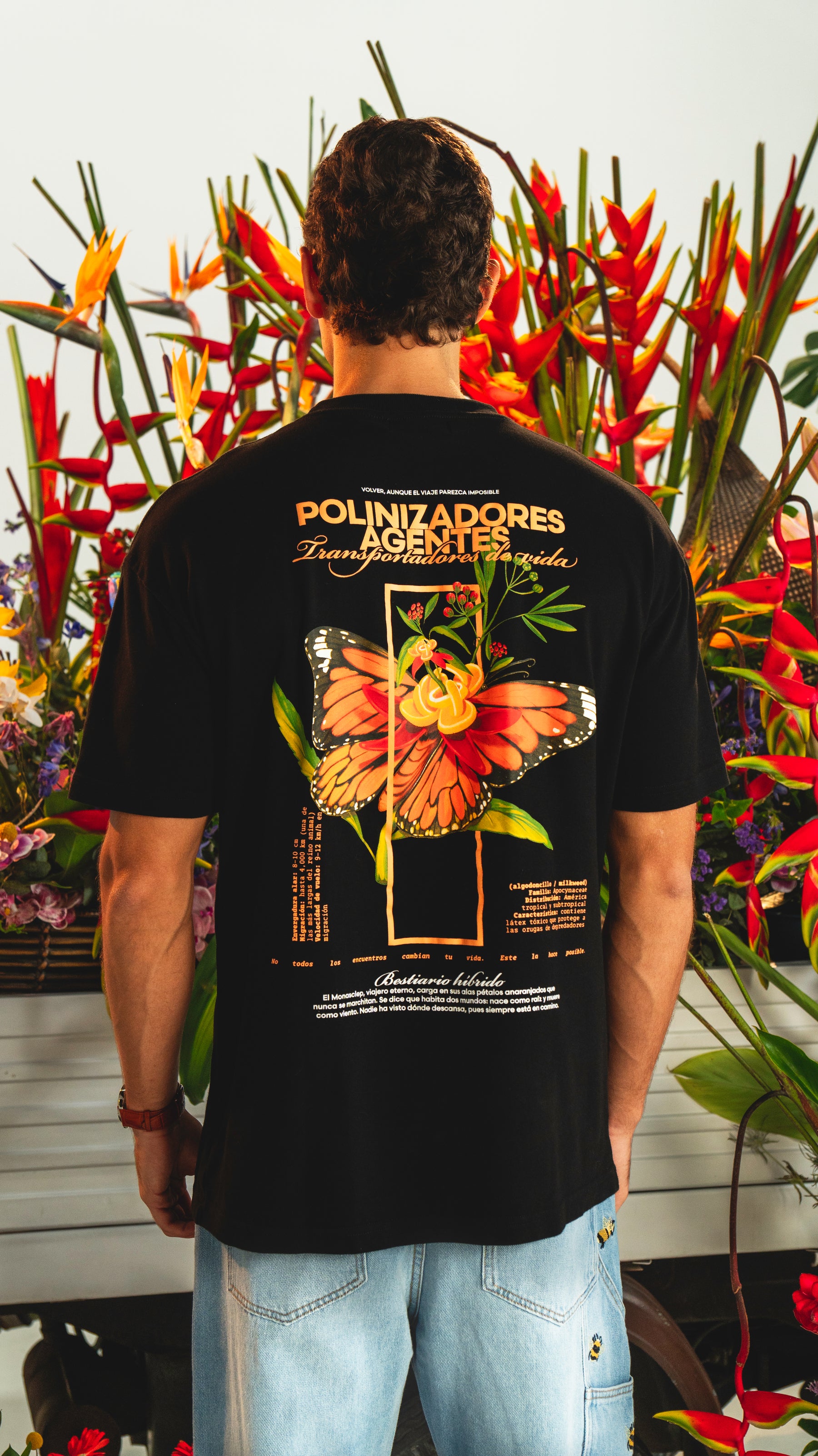 CAMISETA MONARCA NEGRO