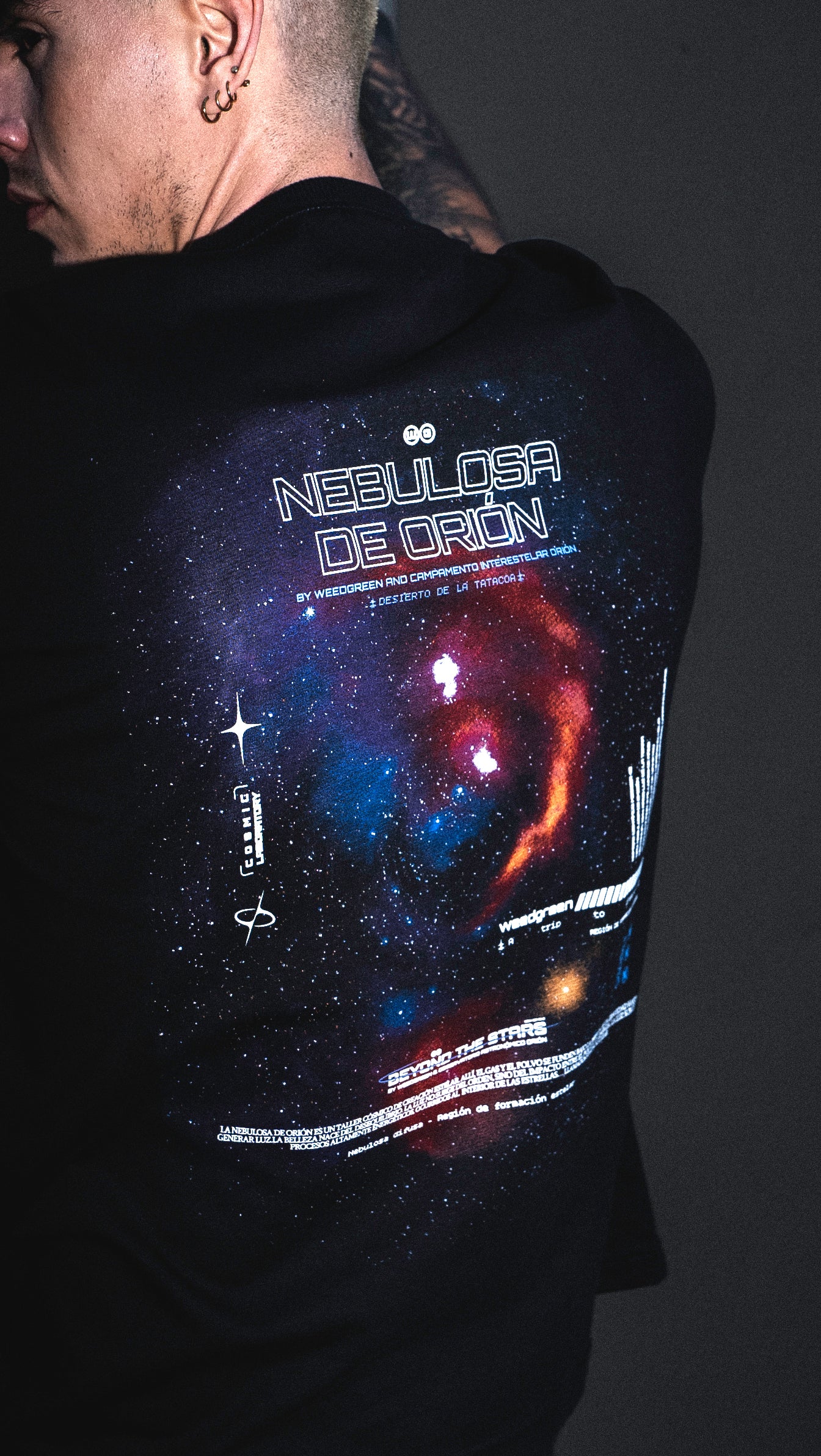 CAMISETA NEBULOSA NEGRO
