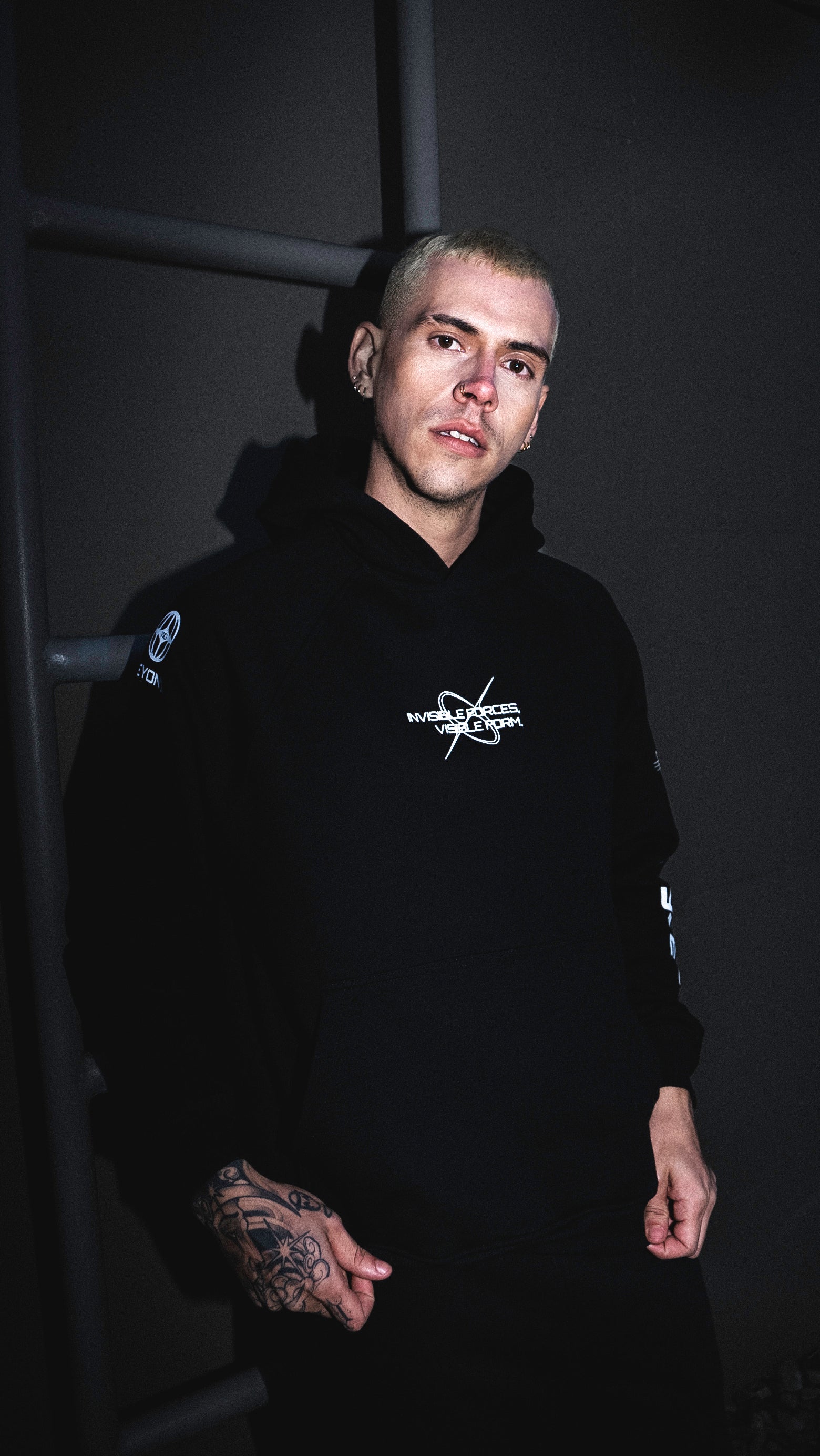 HOODIE COSMOS ART NEGRO