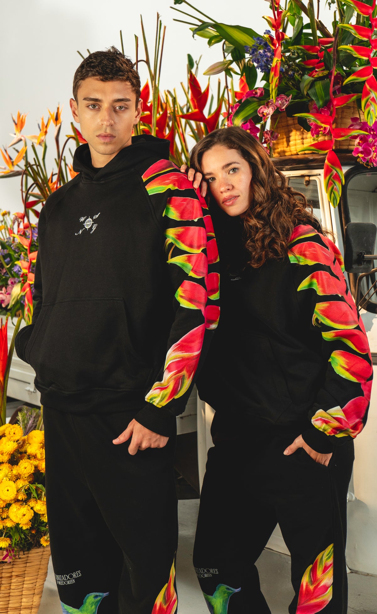 HOODIE ART HELICONIA NEGRO