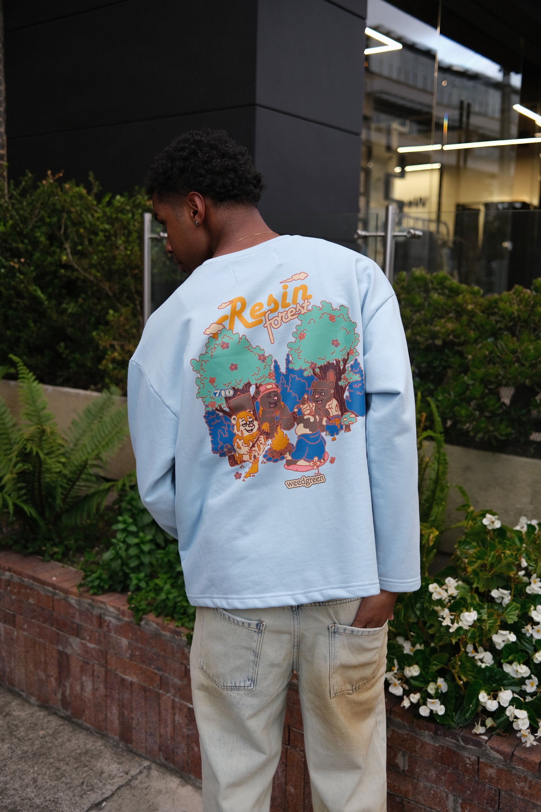 Resin Forest Delicated Blue Sweatshirt