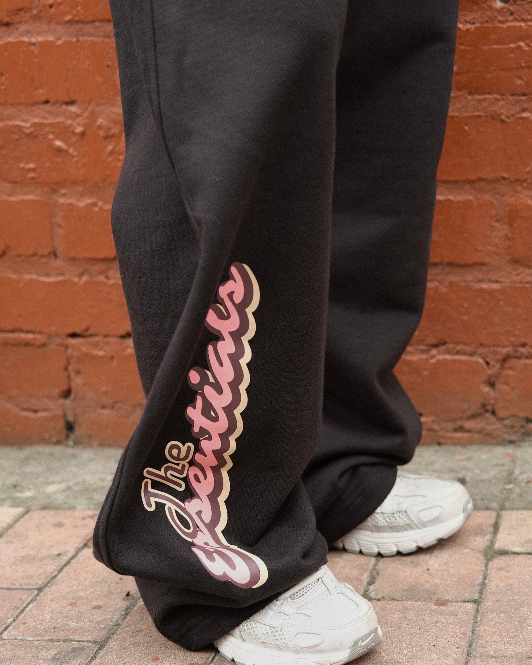 Sweet Power Black Chip Sweatpant