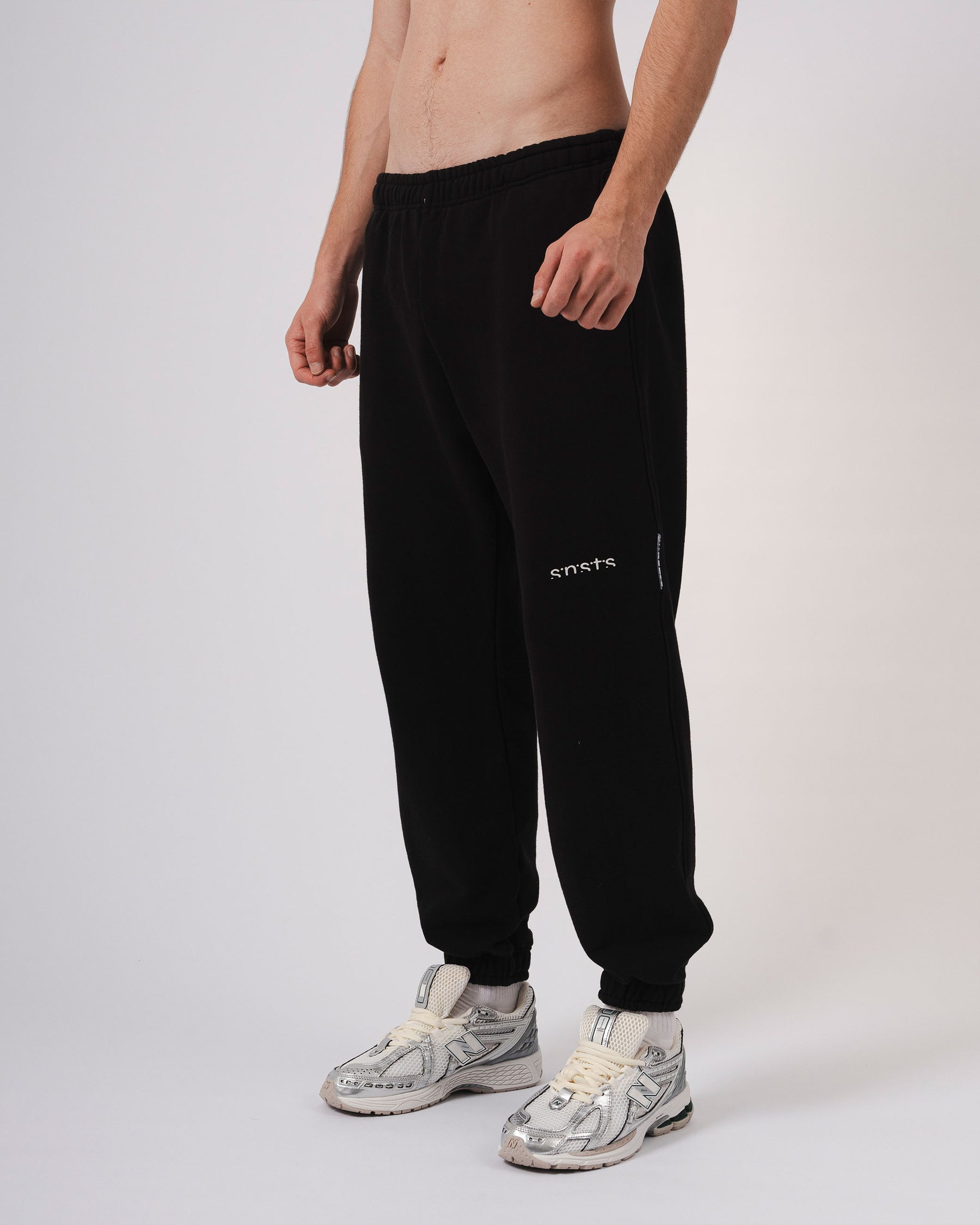 JOGGER  SNSTS NEGRO